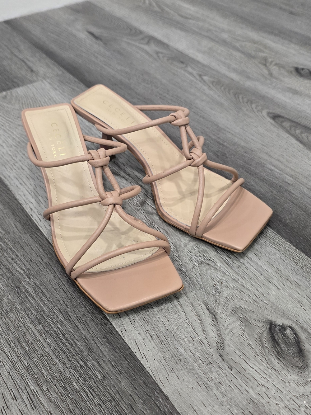 CECELIA NEW YORK Knotted Strappy Square-Toe Leather Heel Sandals- Cream Size 7.5